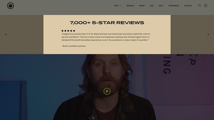 An example of using reviews on a webpage as a social proof
