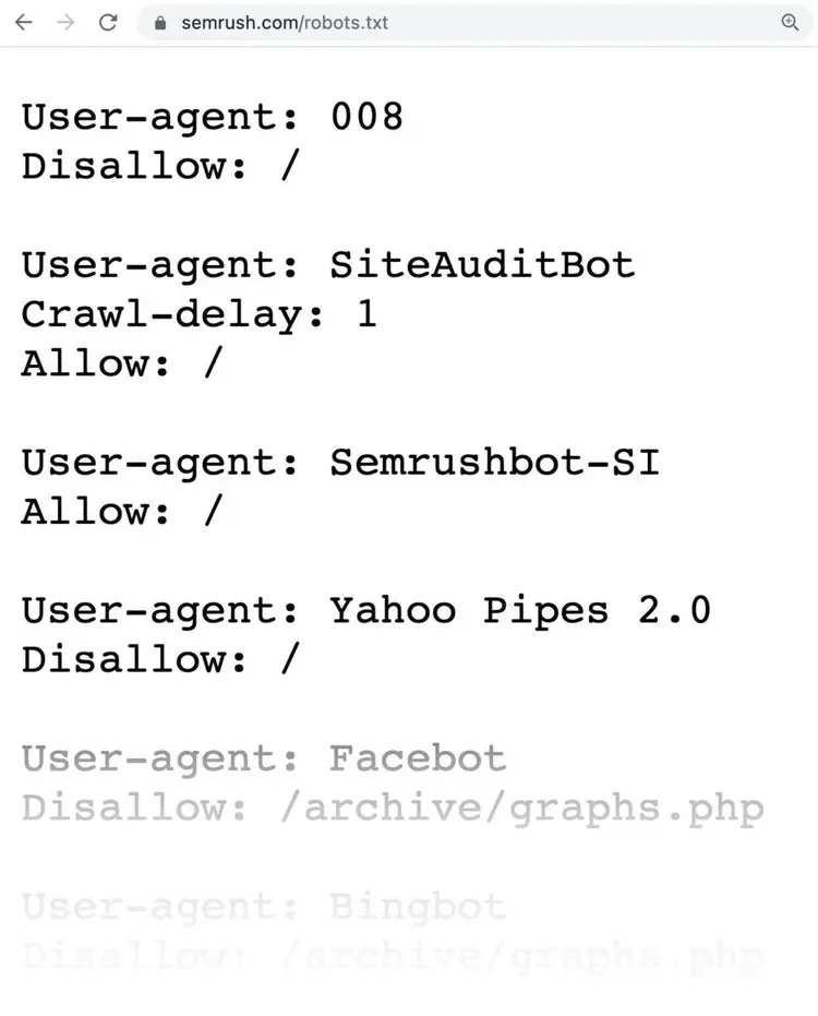 User-Agenten oder Bots werden mit ihrem Erlaubt-oder-Nicht-Erlaubt-Status und ihren Crawl-Verzögerungseinstellungen aufgelistet.