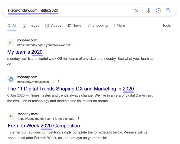 SERP de Google para la consulta de búsqueda "site:monday.com intitle:2020