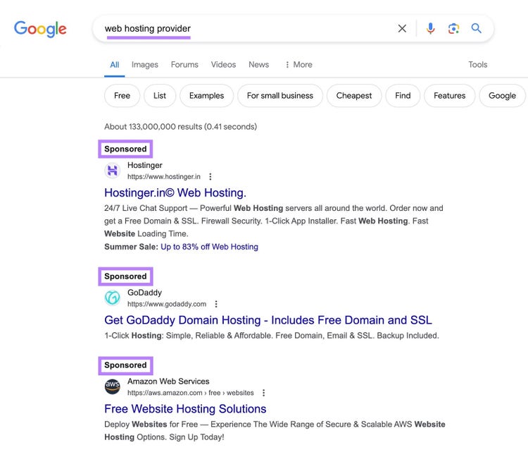 "Resultados "patrocinados" en la serp de Google para la consulta "proveedor de alojamiento web