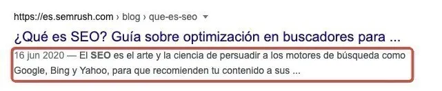 Semrush SERP ¿Qué es SEO? con título y meta descripción destacados en cuadro rosa