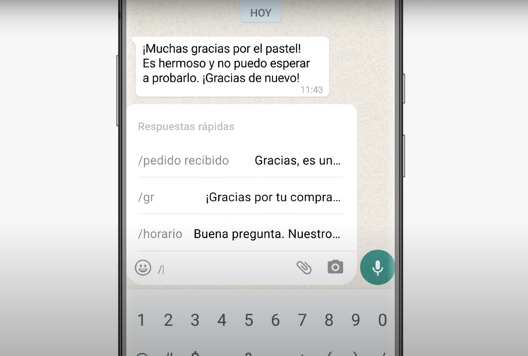 Interfaz respuestas rápidas de WhatsApp Business
