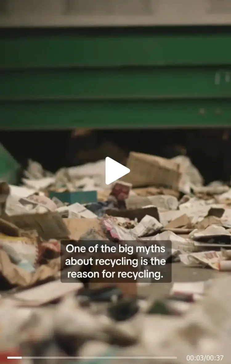 Vídeo TikTok de Patagonia sobre la importancia del reciclaje