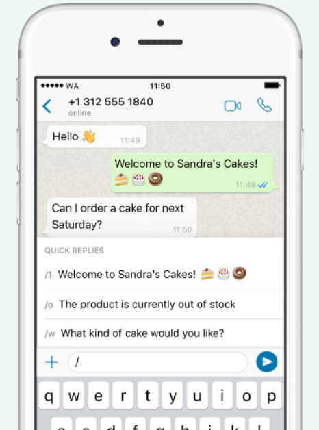 Chat WhatsApp Business mostrando opciones respuestas rápidas