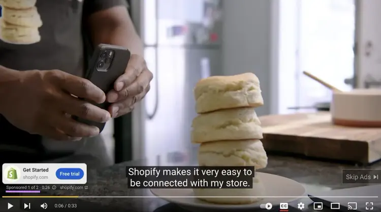 Anuncio en vídeo de Shopify en YouTube