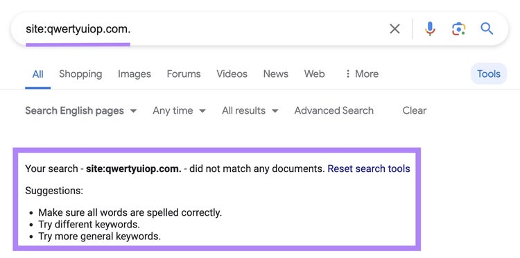 La búsqueda en el sitio "qwertyuiop.com" no muestra ningún resultado indexado, además de sugerencias de Google para modificar la búsqueda.