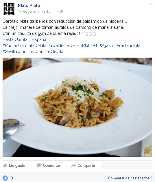 Redes Sociales para restaurantes - Post Facebook con demasiados hashtags