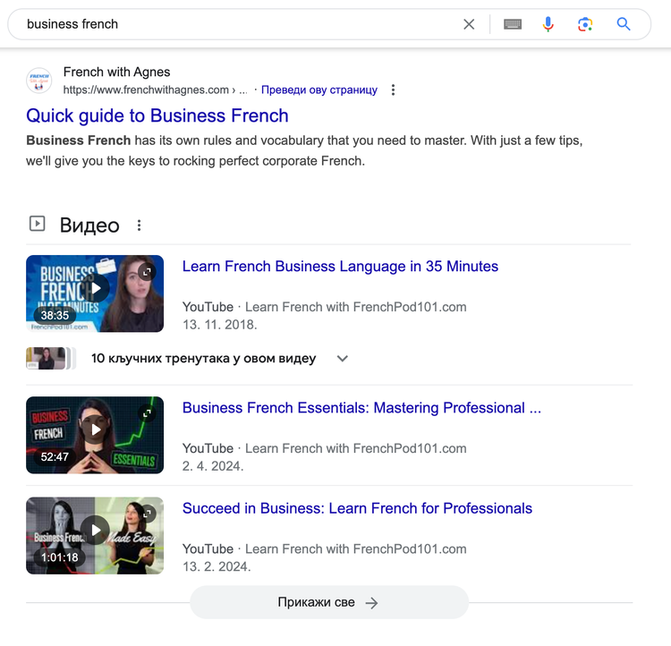 SERP para el término "francés comercial" que muestra publicaciones de blog y vídeos informativos.