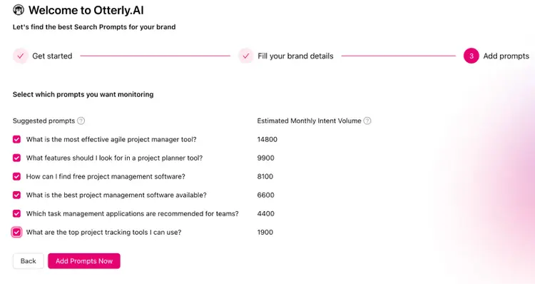 Ecran bienvenue Otterly.AI proposant prompts recherche avec volumes d'intention mensuels