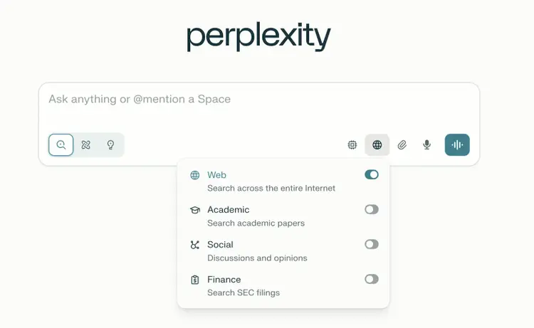 Les options de recherche comprennent le Web, le milieu universitaire, les réseaux sociaux et la finance.