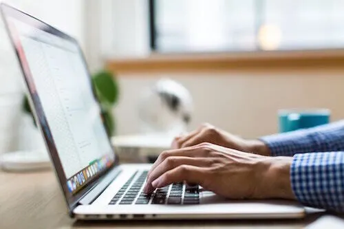 Come gestire i contenuti di un sito web