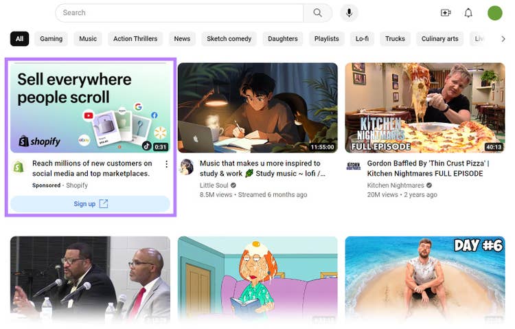 Annuncio video in-feed su YouTube da Shopify