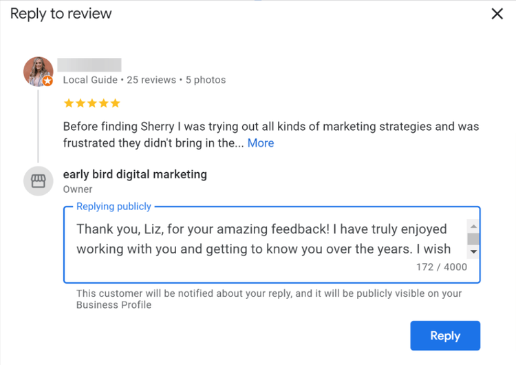 Interfaccia risposta review con testo cliente e reply proprietario